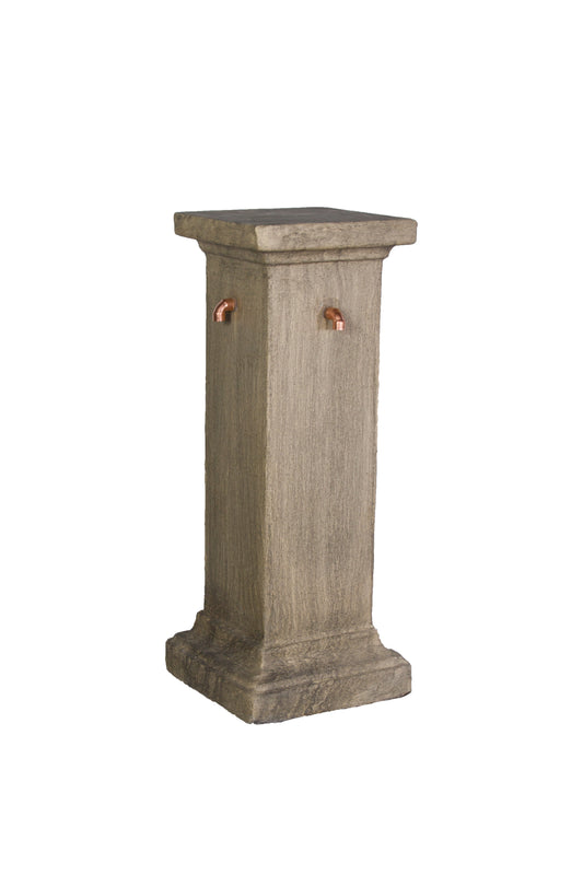 Square pillar water feature